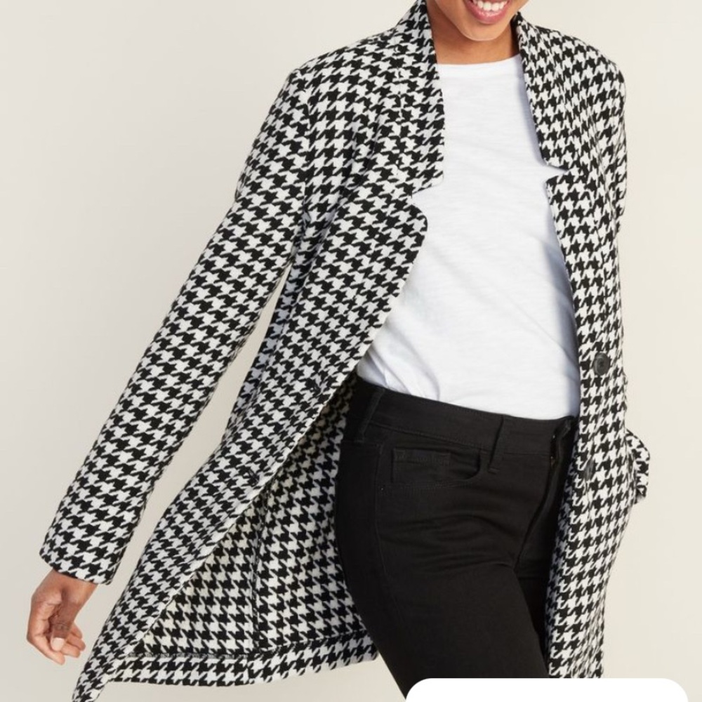 NWT Black and White Houndstooth Coat size Small